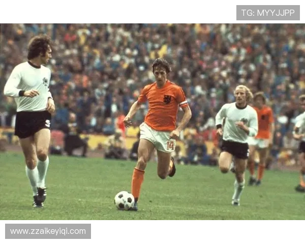 克鲁伊夫世界杯传奇表现回顾:足球天才的辉煌职业生涯 克鲁伊夫世界杯传奇表现回顾:足球天才的辉煌职业生涯