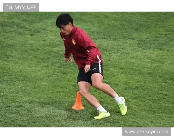 叶诗文训练完直接去奢侈品店刷卡，教练说她一天伙食费顶普通人一周